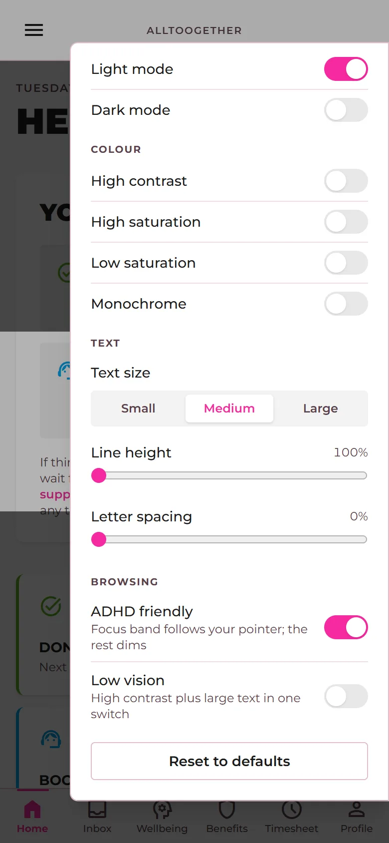 An employee turns on the focus band from the accessibility menu